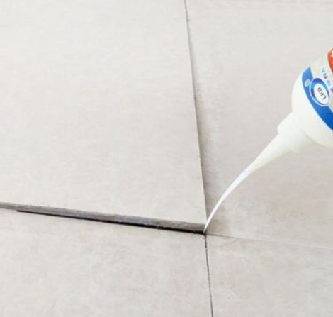 阳朔瓷砖空鼓维修公司分享卫生间瓷砖脱落的原因可能有以下几点